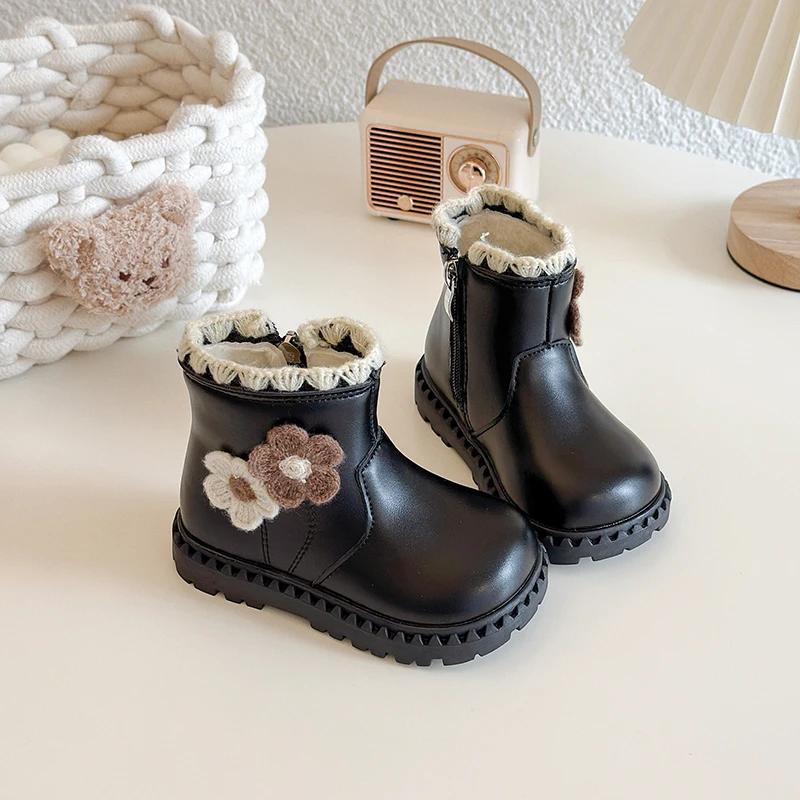 شتاء جديد بنات موضة حذاء من الجلد زهرة حلوة الأميرة السببية للأطفال القطن الأحذية حفل زفاف أطفال أحذية قصيرة أفخم