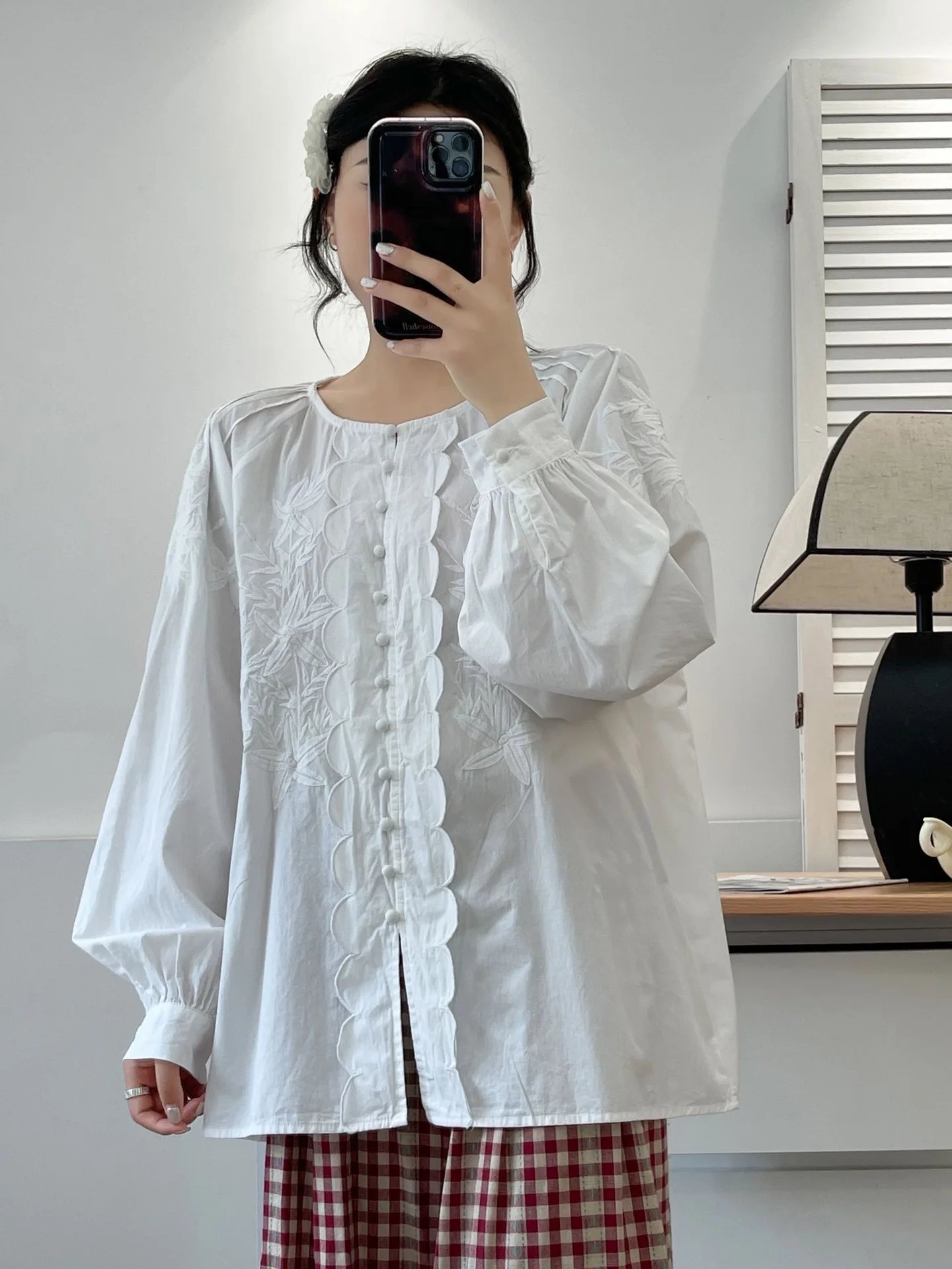 2025年秋新作 コットンランタン袖シャツ レディース Oネック 刺繍フリル 森ガール フレンチOL 通勤 ルーズブラウス T5N255CC