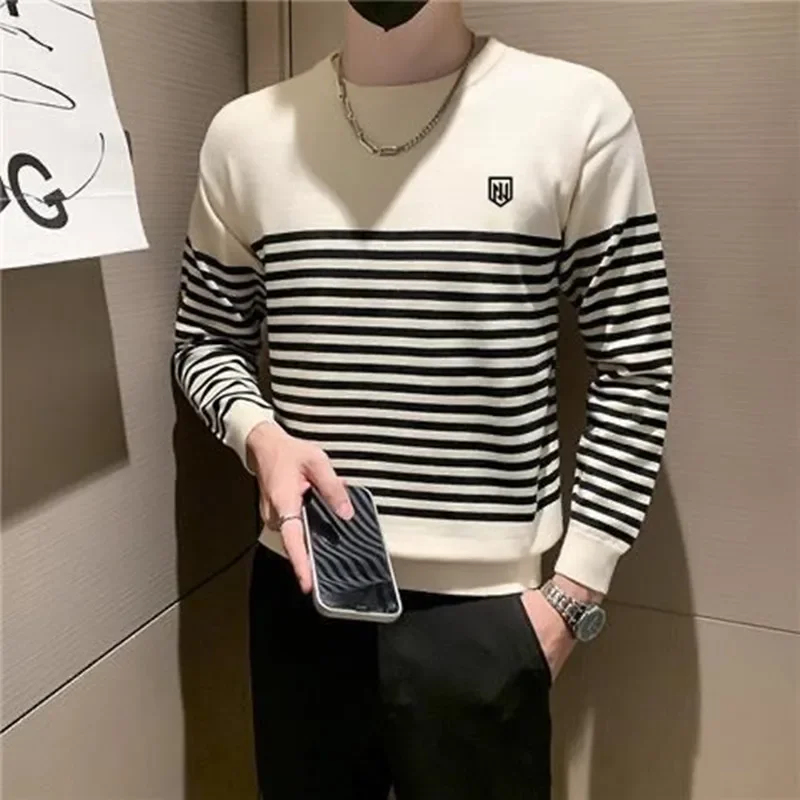 Autumn Winter Golf Wear Men 2025 Luxury Brand Golf Sweater Fashion Round Neck Top Stripe Windproof Golf Knit Men's Golf Clothes