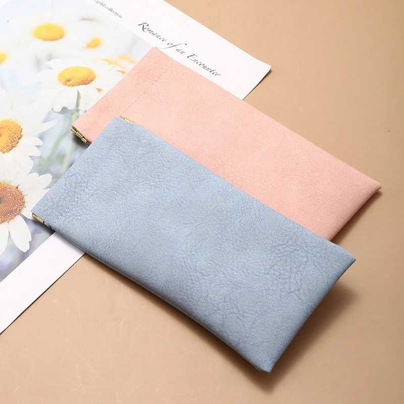 

Color PU Leather Elastic Metal Sheet Automatic Closing Glasses Bag Simple Portable Cosmetics Earphone Small Items Storage Bag