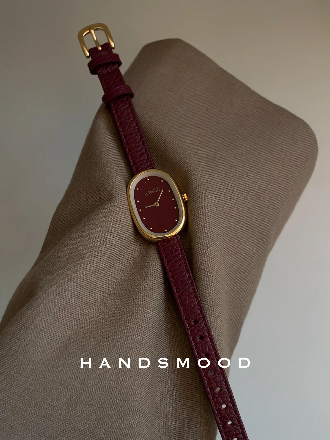 Autumn and winter atmosphere retro white popular oval leather ladies watch high-end luxury women's watch gift for girlfriend