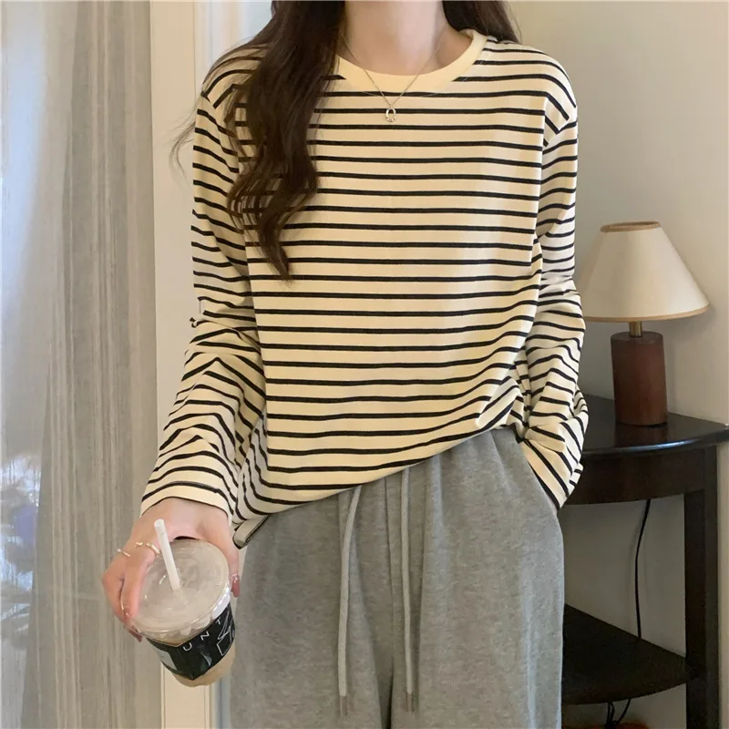Kpop Black Striped Long Sleeve T-shirts Women Loose Winter Autumn Tops Vintage Y2K Tees Shirts Cheap Clothes Woman Tshirts