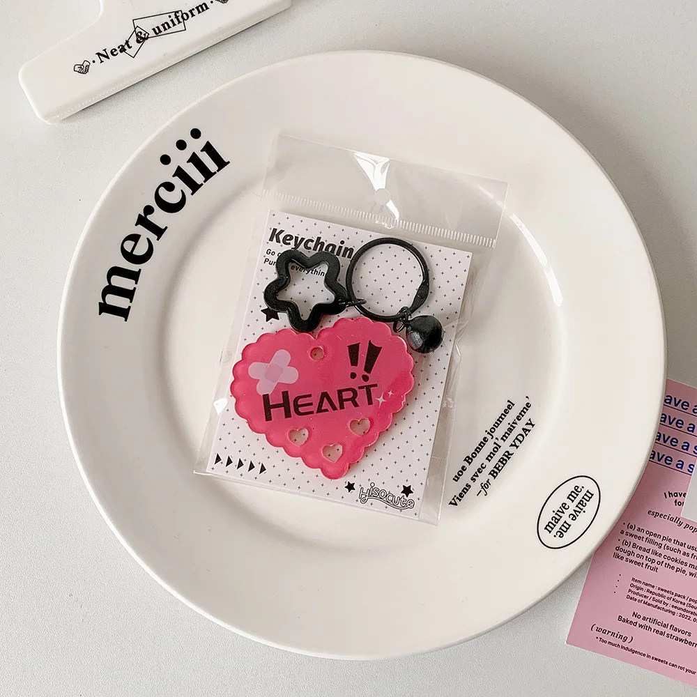 Ciondolo per borsa in acrilico Cartone animato a forma di cuore di frutta Portachiavi carino Fibbia portatile Decorazione per zaino Accessori per gioielli per ragazze fai da te