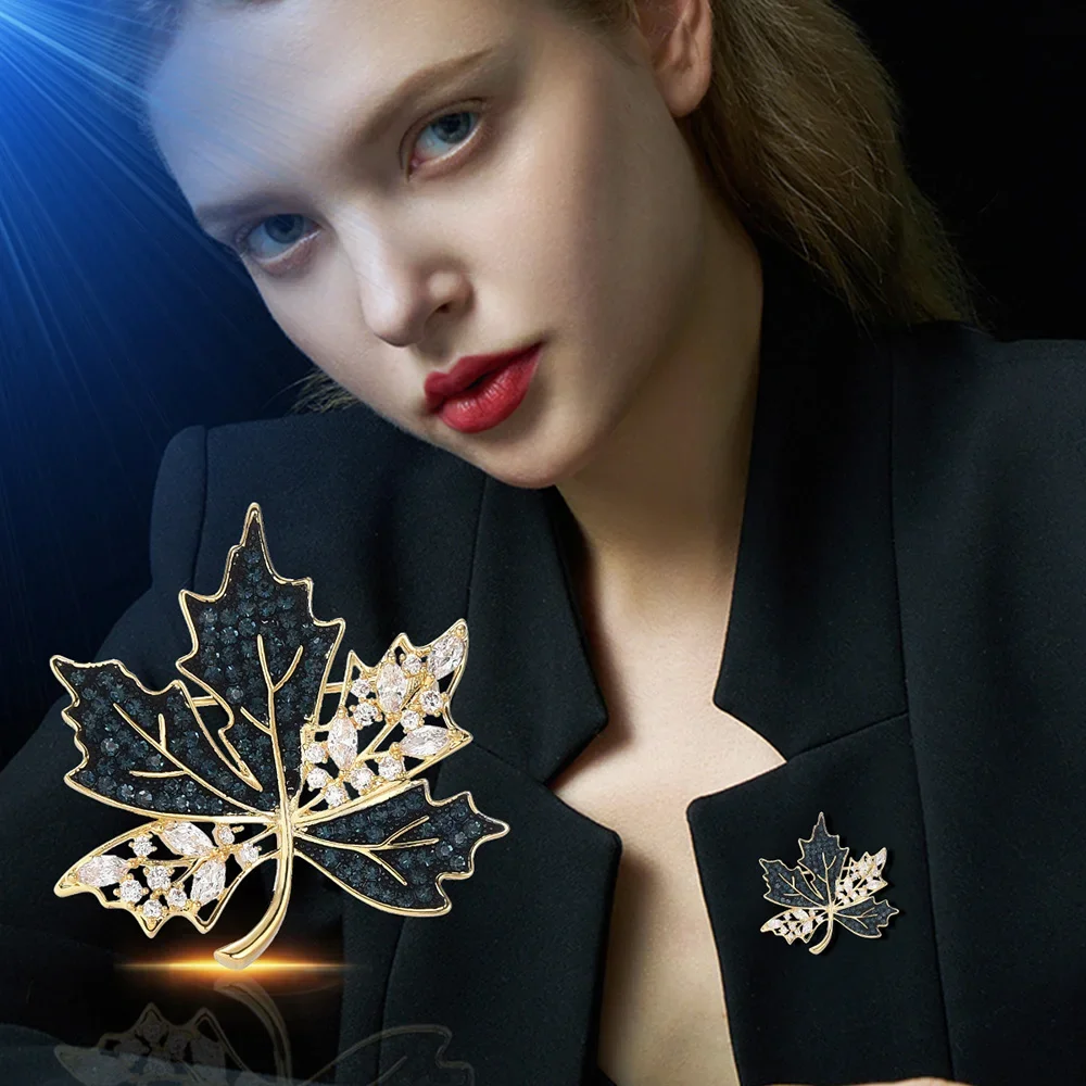 

Two-tone crystal maple leaf Brooch for Women luxury Inlaid zircon Brooches party evening dress Pins Jewelry Accessories Gifts