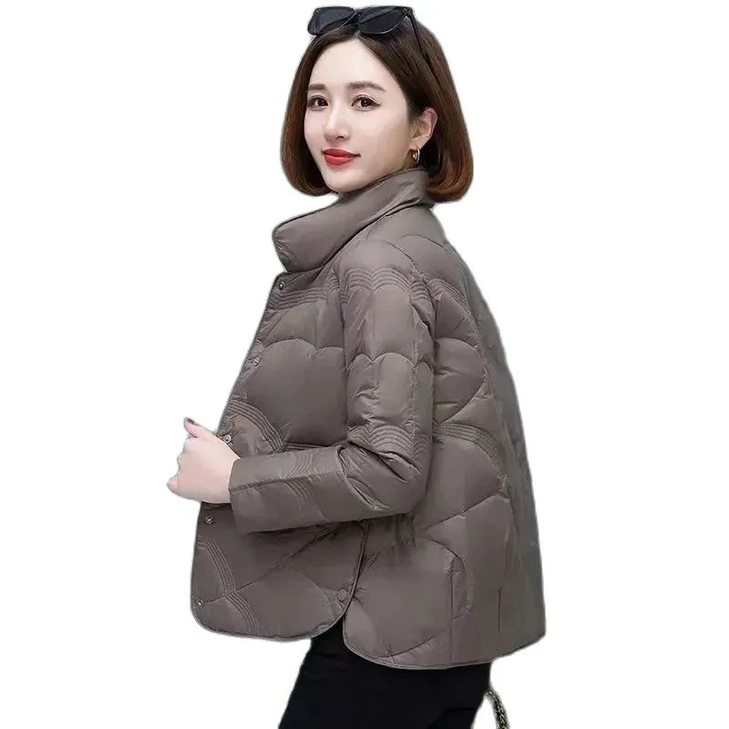 2023 Autumn Winter White Coat Quilted White Duck Down Down Jacket For Female Short Simple Stand Neck Fashion Cotton Jacket Women