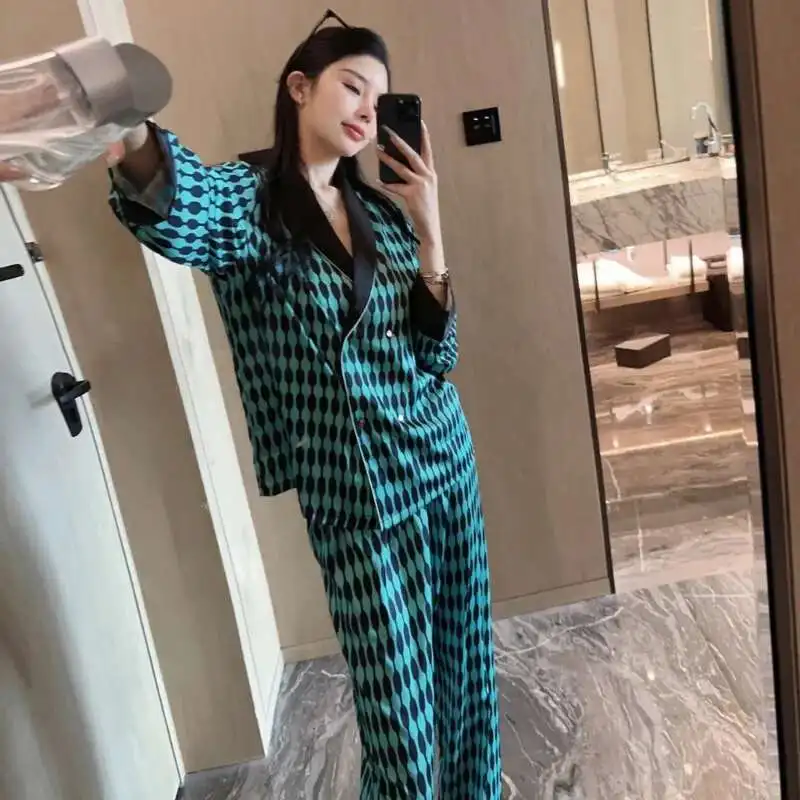 

2024 Cozy All Season Luxury High Quality Two Piece Set Silk Fashion Dark Green Pajamas Women Ins Style Home Sleepwear Nightgown