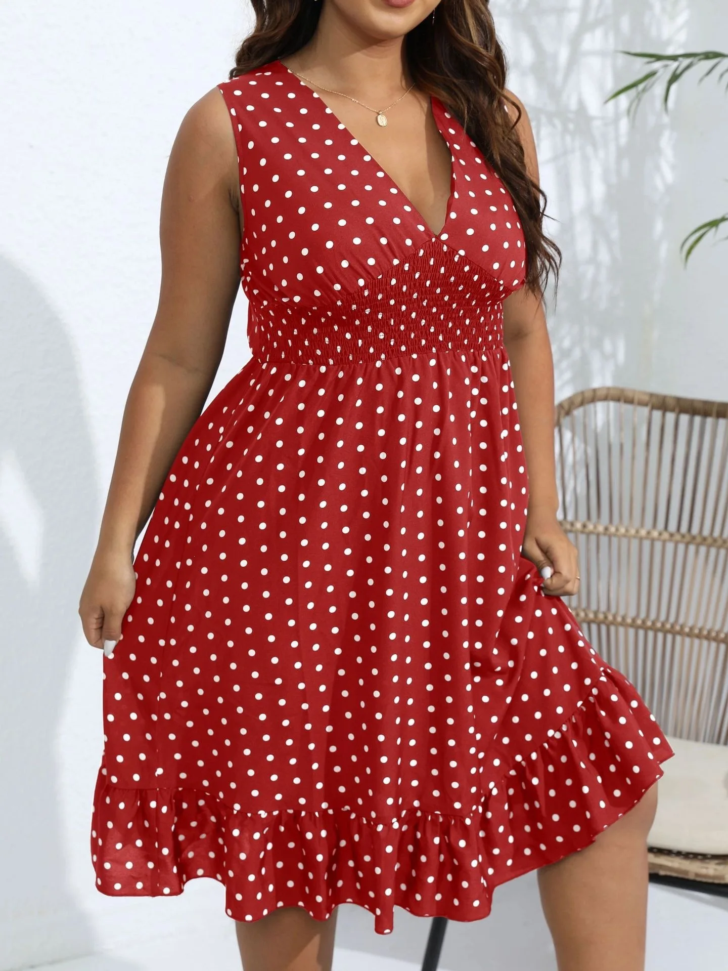 

Plus Size Women's Polka Dot Dress V-Neck Sleeveless Smocked Waist Ruffle Hem Summer Casual A-Line Short Dress