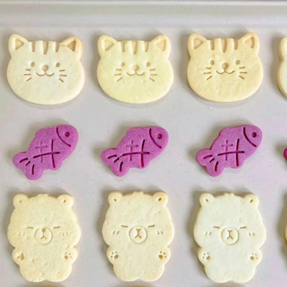 Cute Cartoon Cat Fish Shape Cookie Stamps Cutters Cat Octopus Capybara Biscuit Embossers Molds Fondant Cake Decoration Tools