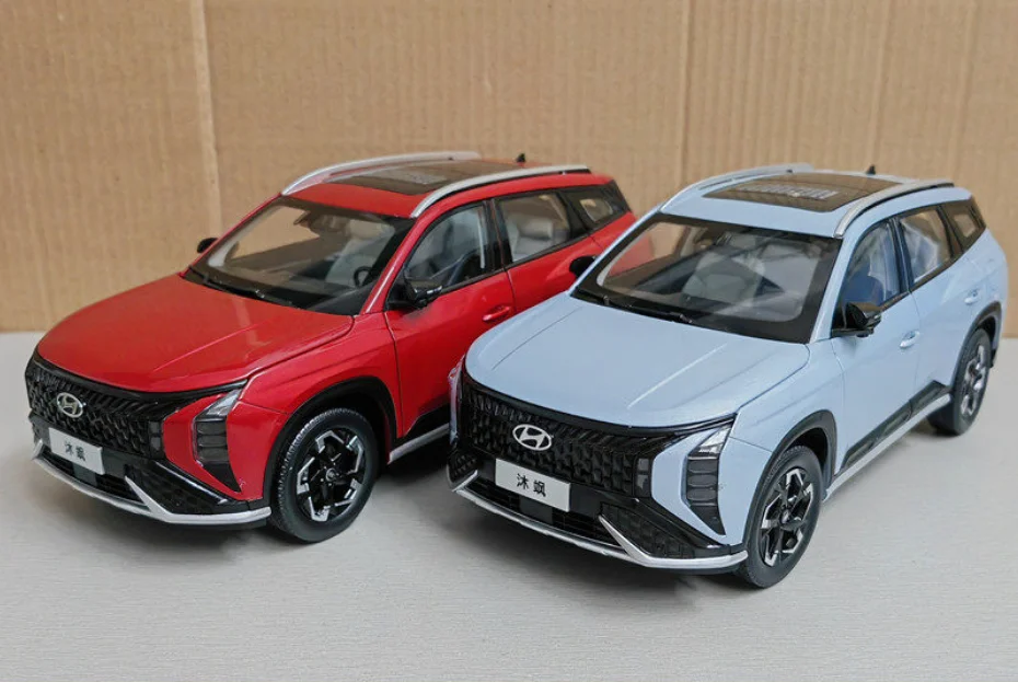 Modelo de coche de aleación de simulación a escala 1:18 del modelo original de fábrica Beijing Hyundai Musa NU2 MUFASA IX35, en stock.