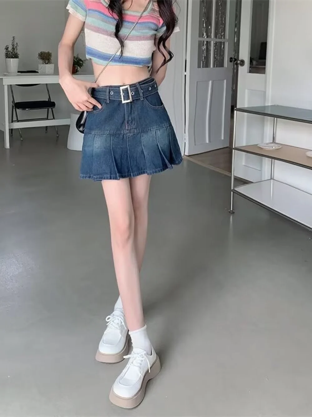 

Pleated skirt for women in the autumn and summer of 2025, with a niche design sense, spicy girl denim skirt, versatile A-line hi