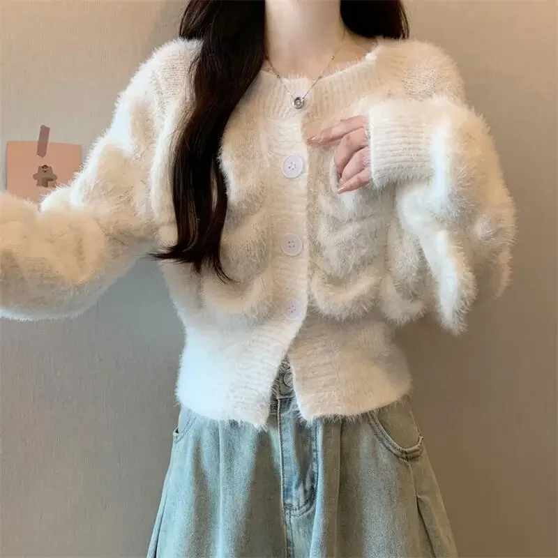 Shpmishal Design Inspired Round Neck Short Jacket Autumn 2024 New Western-style Sweater Knitted Cardigan Female Clothing