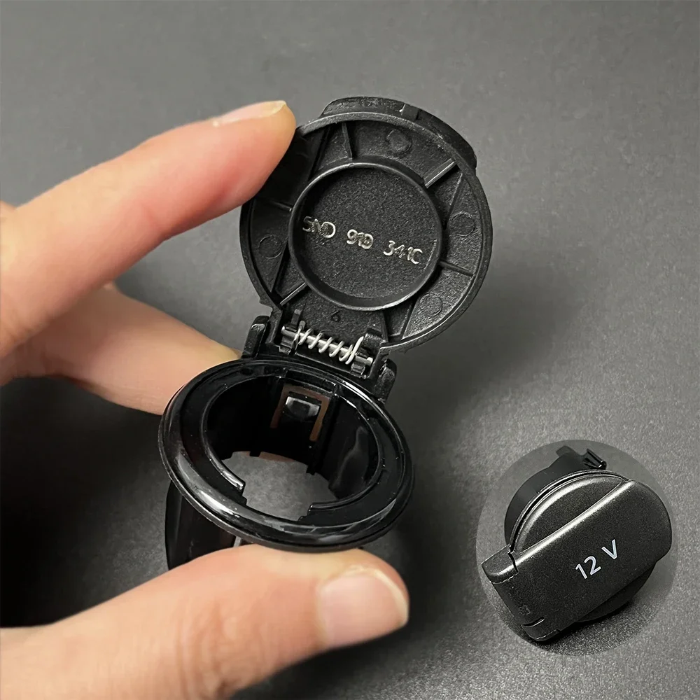 

12V Lighter Power Outlet Socket Cover For VW Golf 6 7 Passat B7 B8 Tiguan Jetta Skoda Octavia Kodiaq Rapid 1K0919341F 5ND919341