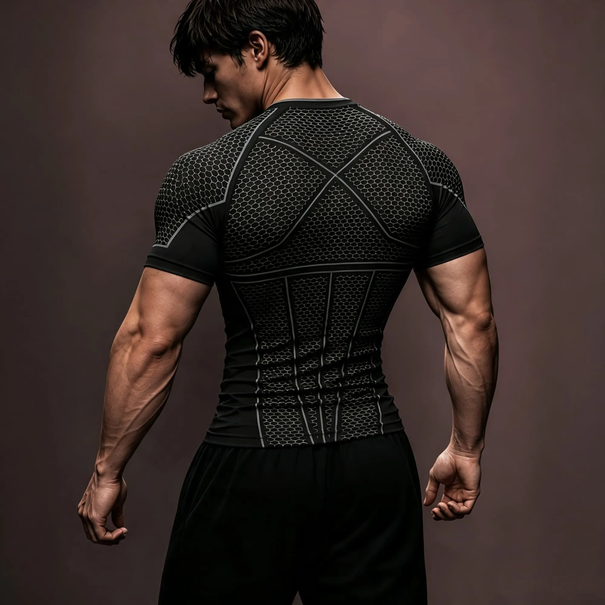 Techwear Grid Texture Athletic Compression Tee Herren Schwarz Gothic Font Print Atmungsaktives Lauf- und Gewichtheben-Kurzarmshirt – Detail 5