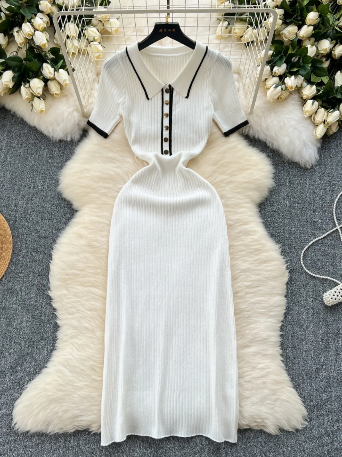 女性のためのエレガントなニットタイトドレス,半袖,ボタン付き,伸縮性,スリムフィット,ポロ,カラーブロック