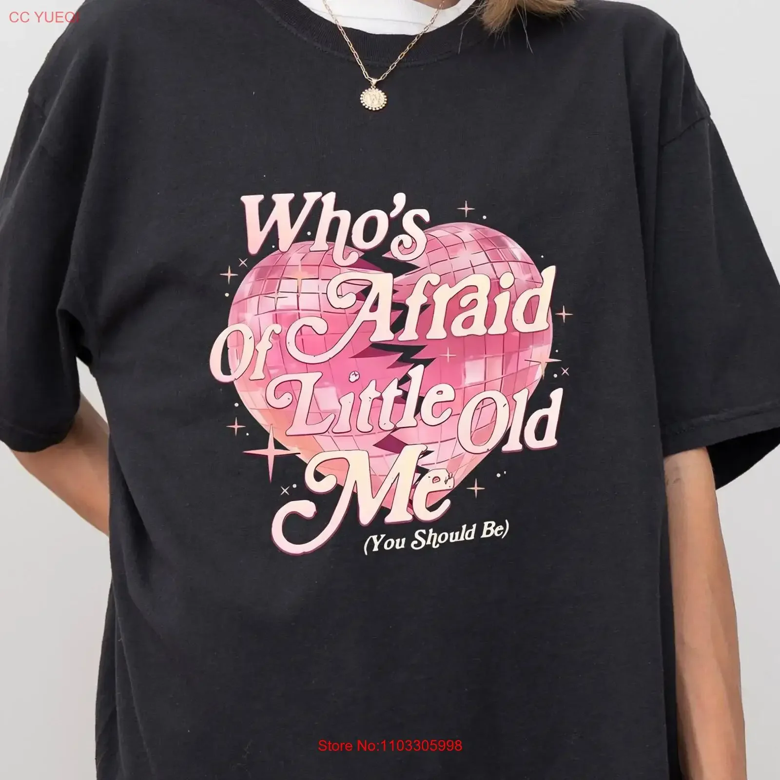 T-Shirt „Who's Afraid Of Little Old Me“ – You Should Be Oversized Song Tortured Era für Freunde und Fans, Vintage, leicht gewaschen