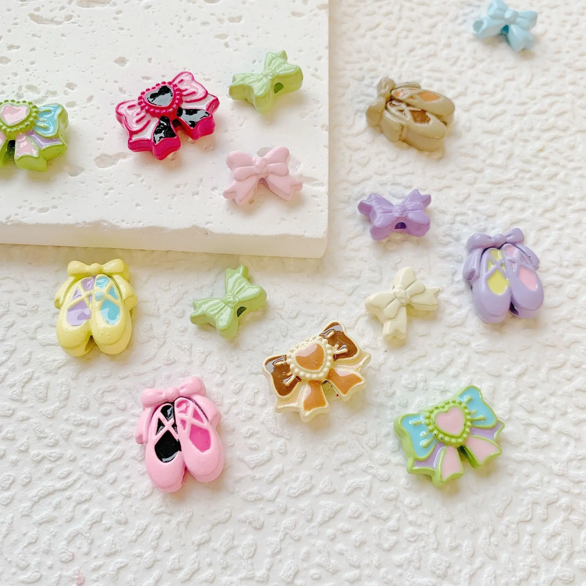 

DIY Jewelry Fidings 50pcs Enamel Alloy Oil Drop Ribbon Knot Bow Ballet Shoes Metal Beads For Bracelet Necklace Earring Making