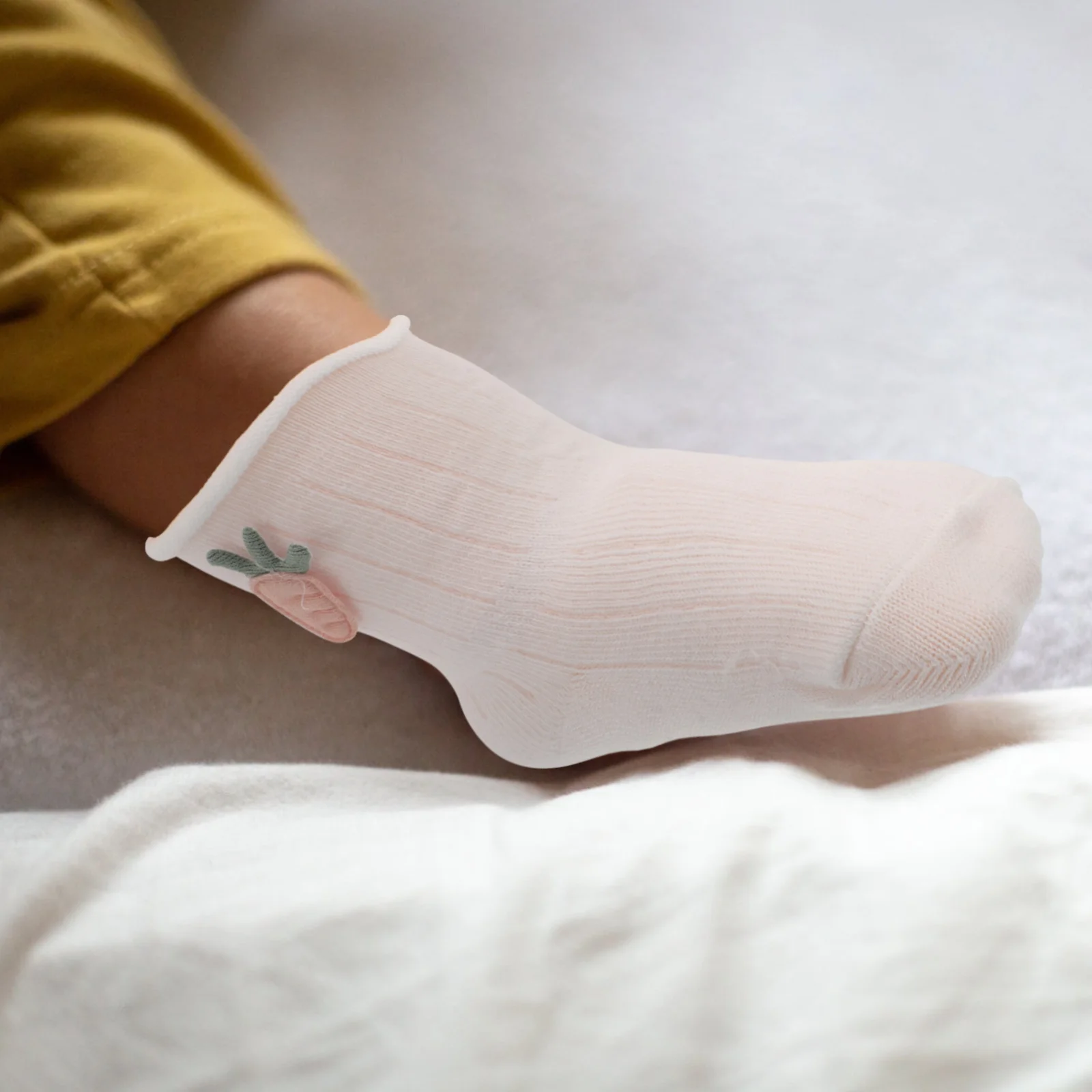 

1 пара хлопковых носков до середины икры для новорожденных, противоскользящие дышащие детские прогулочные носки с мультяшным рисунком, носки-тапочки для малышей