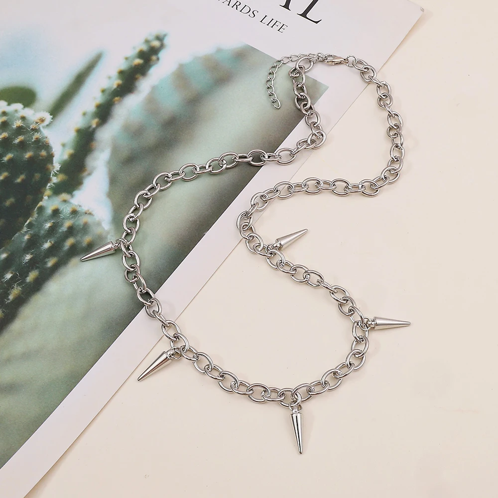 Gothic Punk Style Spike Choker Necklace Men Rock Hip Hop Style Oval Link Chain Charms Gift for Women