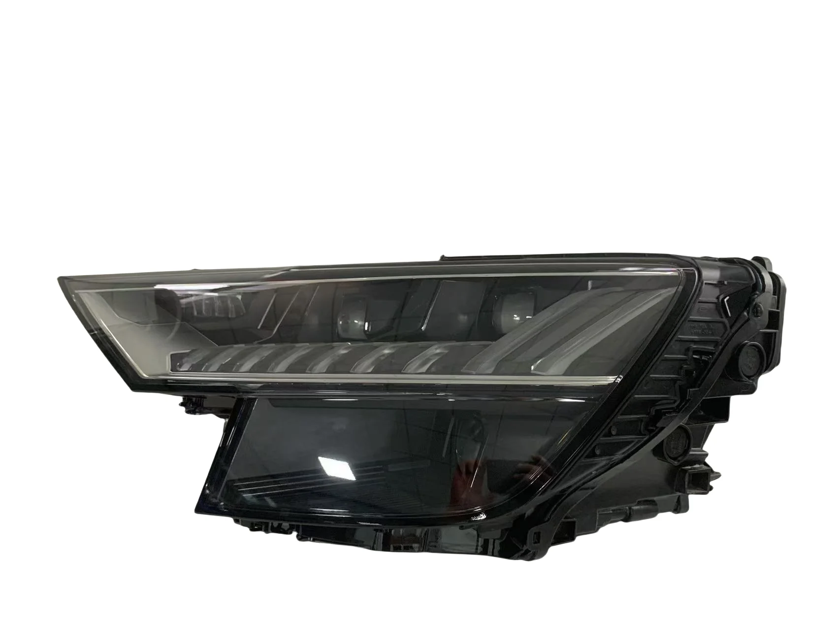 High Quality 12V Fro Q8 LED Headlamps New Condition Rebuilt Headlamp with High Configuration Car Product Name Head Lamp
