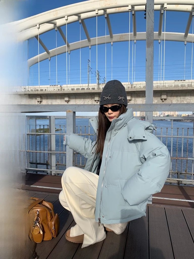 

Women's White Du down Puffer Jaet with Hood Thiened Winter Coat ort Sle Commute Faion Korean Version Straight Cut