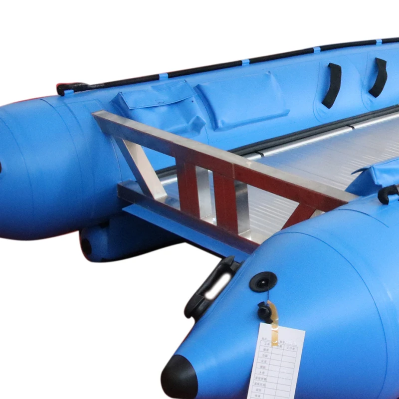 2024 حار بيع 6-شخص سباق قارب ألومنيوم قابل للنفخ عالية السرعة Catamaran الرعد قارب القط المطاط 410 سنتيمتر كاياك للبيع