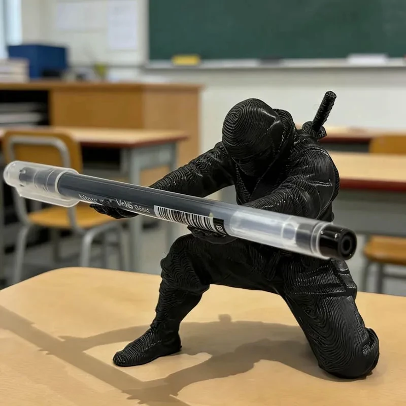 1/3 Stück 3D-gedruckter Ninja-Stifthalter, einzigartige Figur, Schreibtisch-Organizer, Stiftfiguren, Schreibtischdekoration, Geschenk zur Stiftaufbewahrung – Detail 2