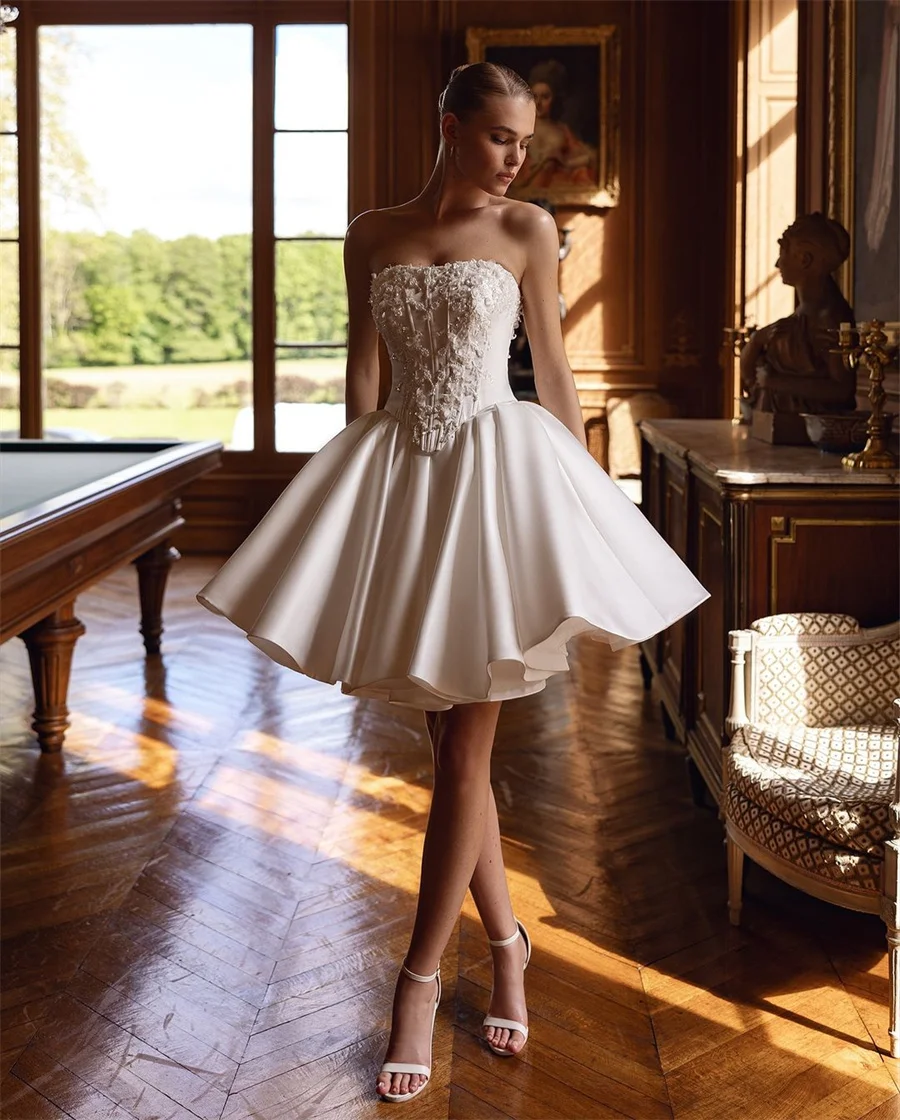 A-Line Short Wedding Gown Sweetheart Lace Appliques Mini Party Evening Gowns Corset Back Customized Prom Dresses