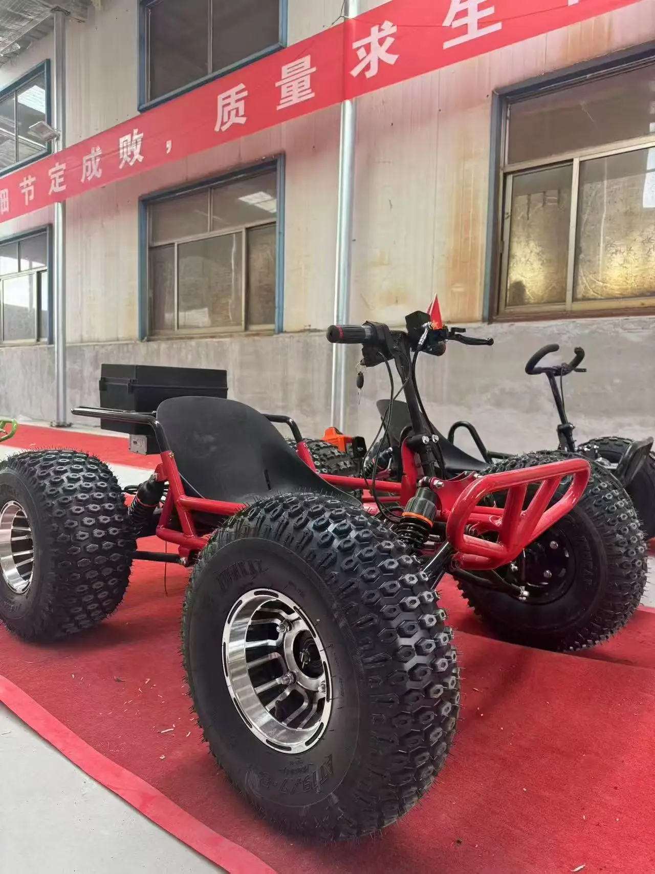 Chinese Factory 2025 Hot Selling Outdoors Battery Electric 10inch Tryes Go Kart off Road Pull Start Hydraulic Brake Drift Kart