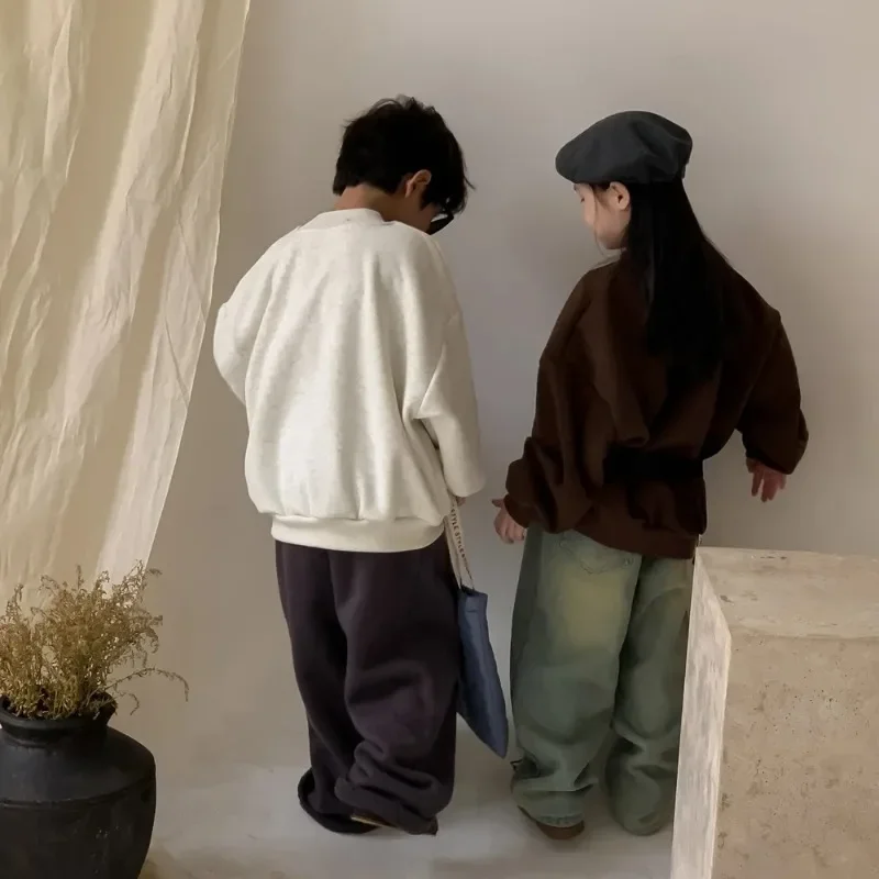 الأطفال هوديي 2025 الشتاء الكورية طفل الفتيان الفتيات إلكتروني طباعة بلوزة من الصوف الاطفال فضفاضة سميكة الدافئة البلوز القمم