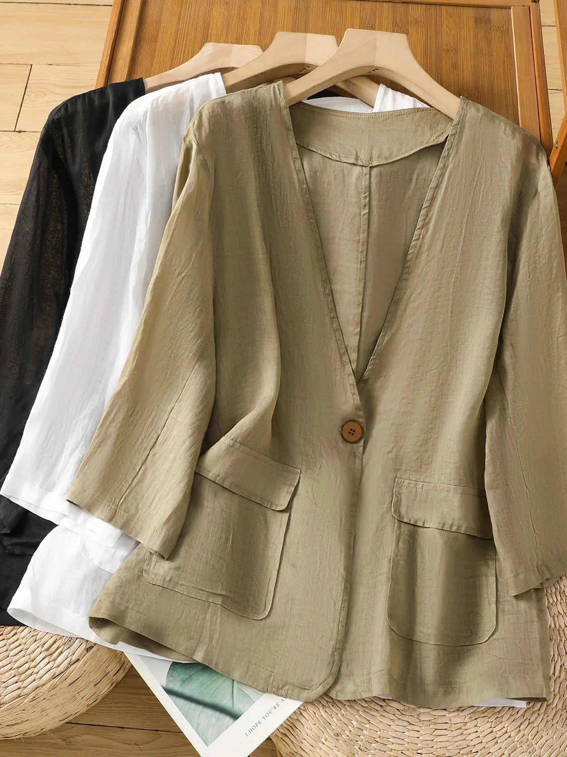 Retro Linen Suit Jacket V-Neck Thin Cotton Linen Women's Summer Design Sense Seven-Quarter Sleeve Large Size Sunscreen West Coat