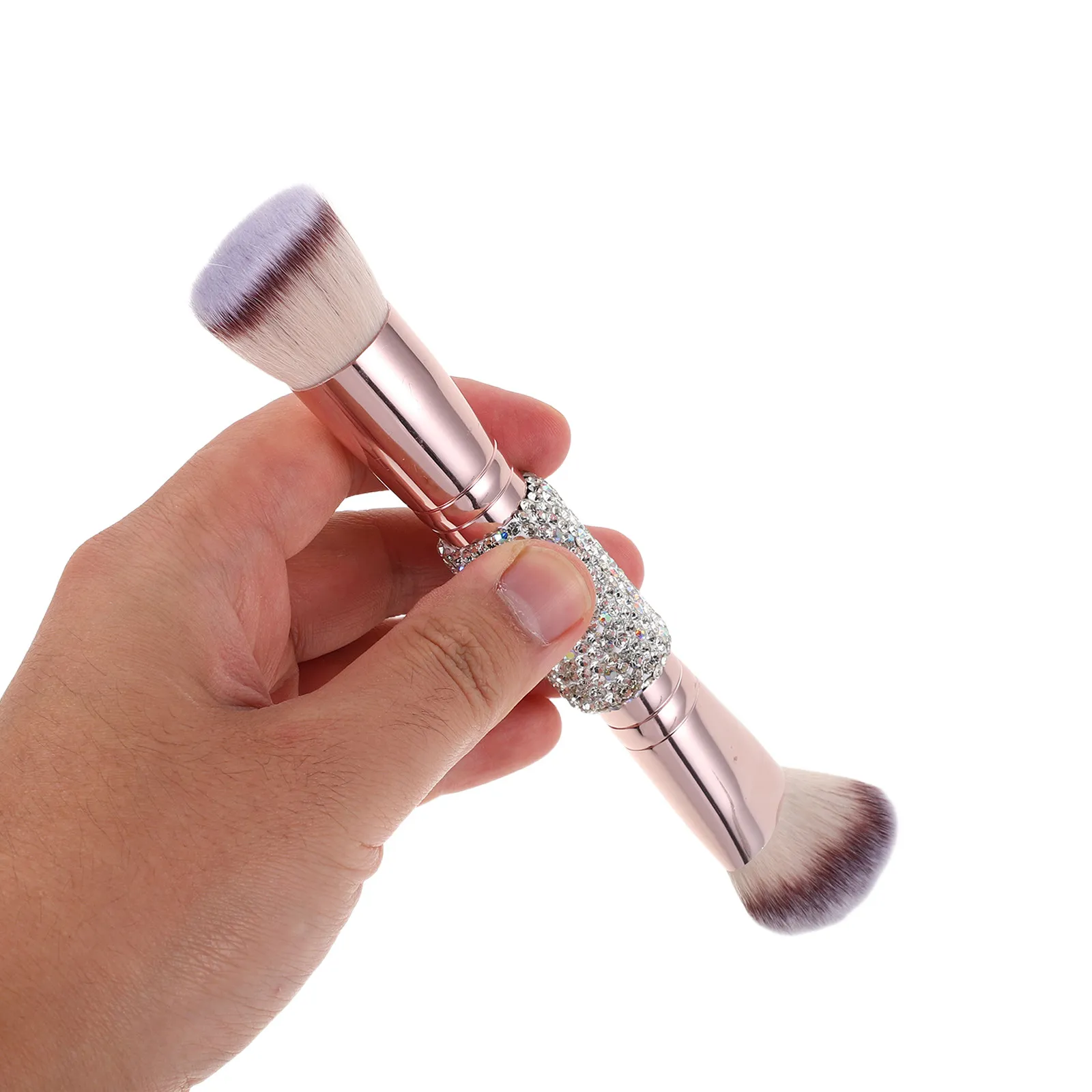 

Двусторонняя кисть для макияжа с блестящими стразами, мягкая щетина для безупречного нанесения пудры, румян и контуринга, портативная, элегантная.