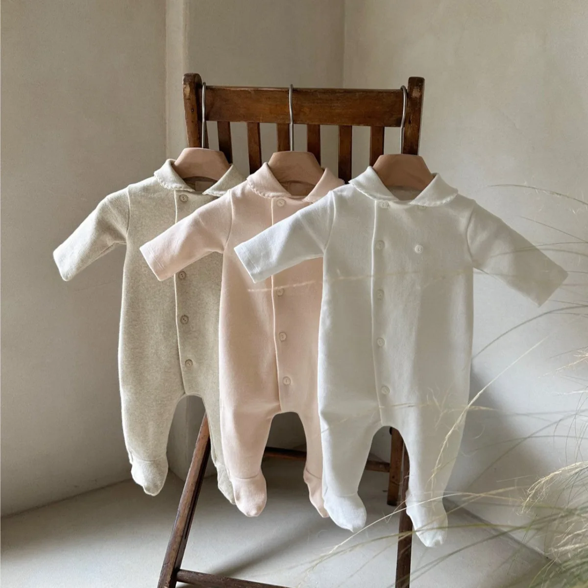 

Newborn Clothes Spring Baby Small Lapel Open Chest Single-breasted Long Socks Onesie Foot-wrapped Romper