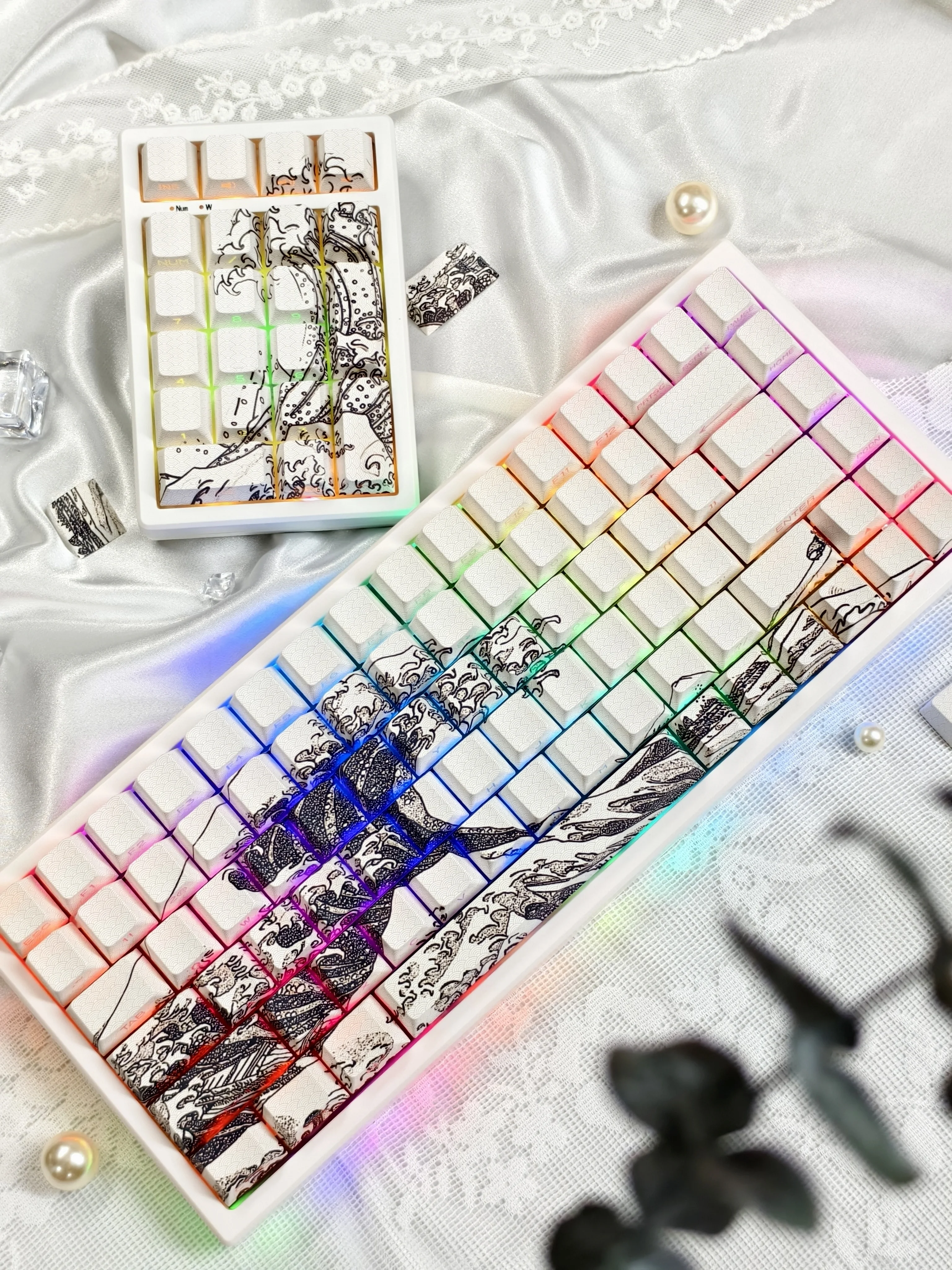 Imagem -02 - Lado Impresso Keycaps para Cherry mx Switch Keyboard White Kanagawa Tema Dye Sub Pbt Keycap 125 Chaves