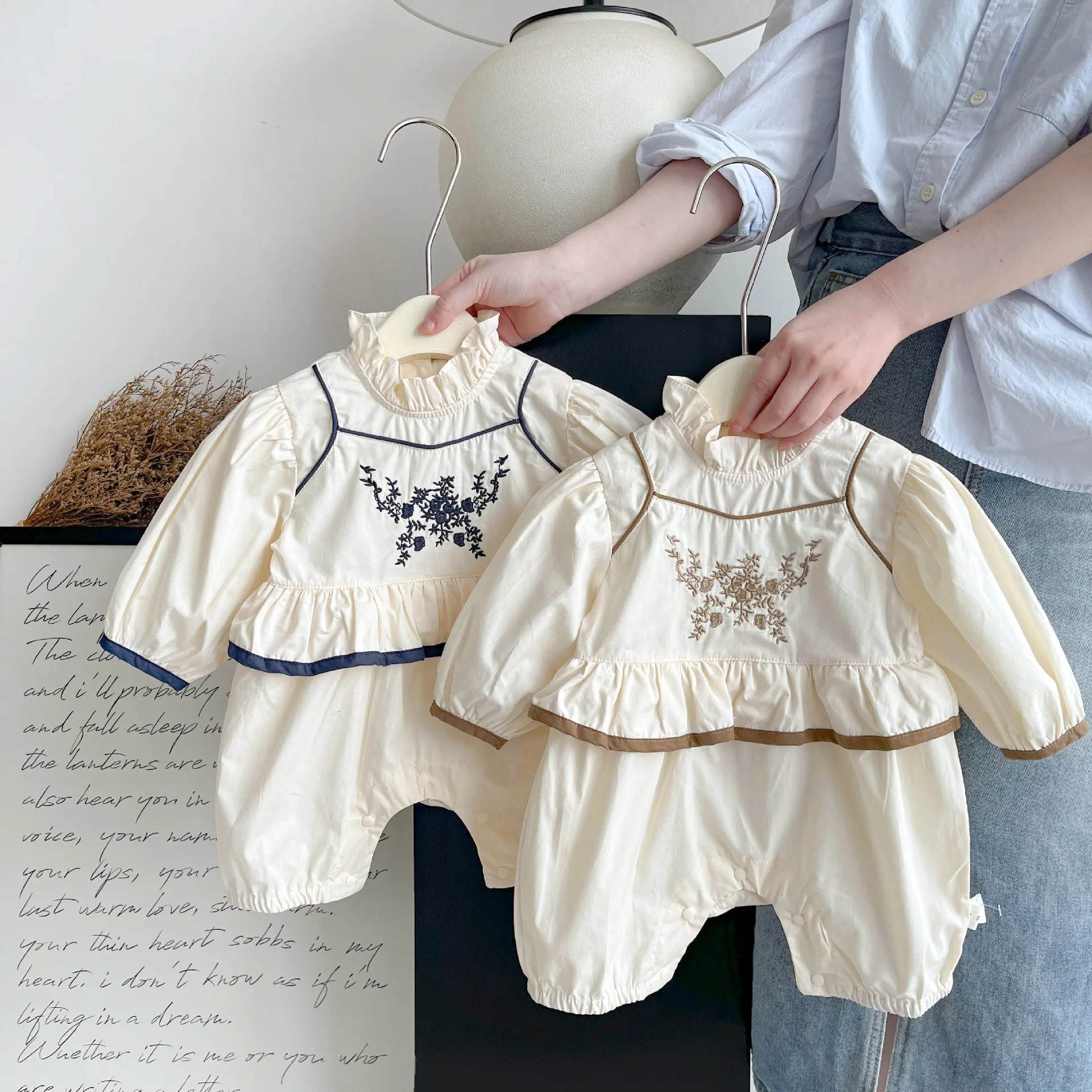 

UNITIM Kids Baby Girls Rompers Spring Toddler Girls One-piece Jumpsuits Flower Embroidery Newborn Girls Bodysuits Overalls