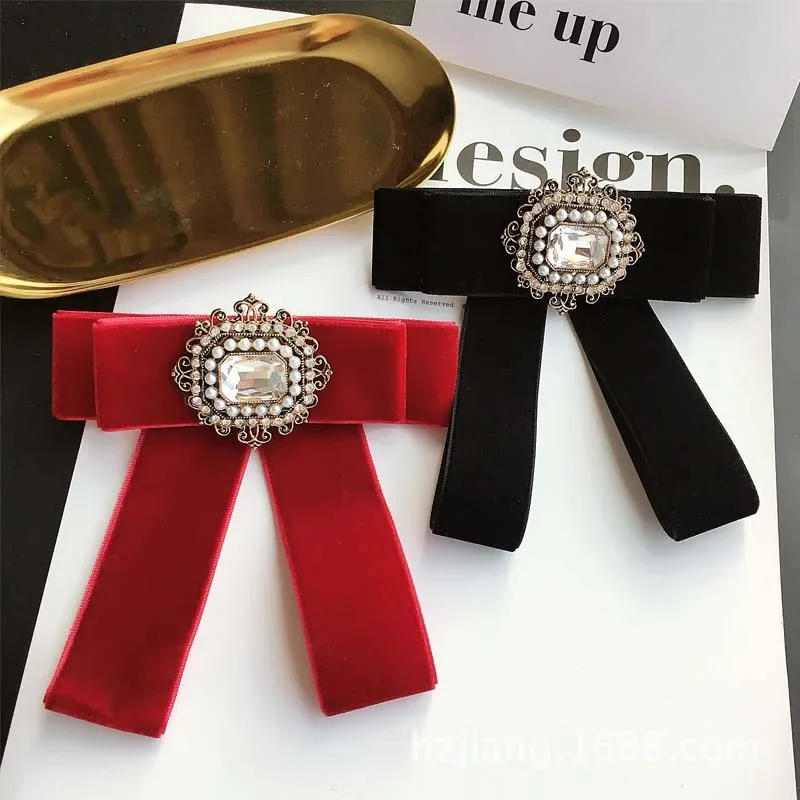 

Women's Velvet Retro Square Rhinestone Bow Brooch Korean Fashion Academy Style Uniform Shirt Sweater Collar Flower Accessories