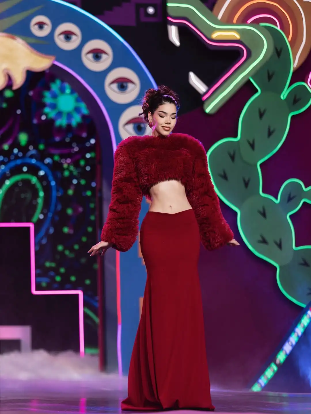 Elegant Burgundy Floor‑Length Bodycon Skirt, High Waist, Smooth Stretch Fabric, Flattering Silhouette High Waist, Party, Formal