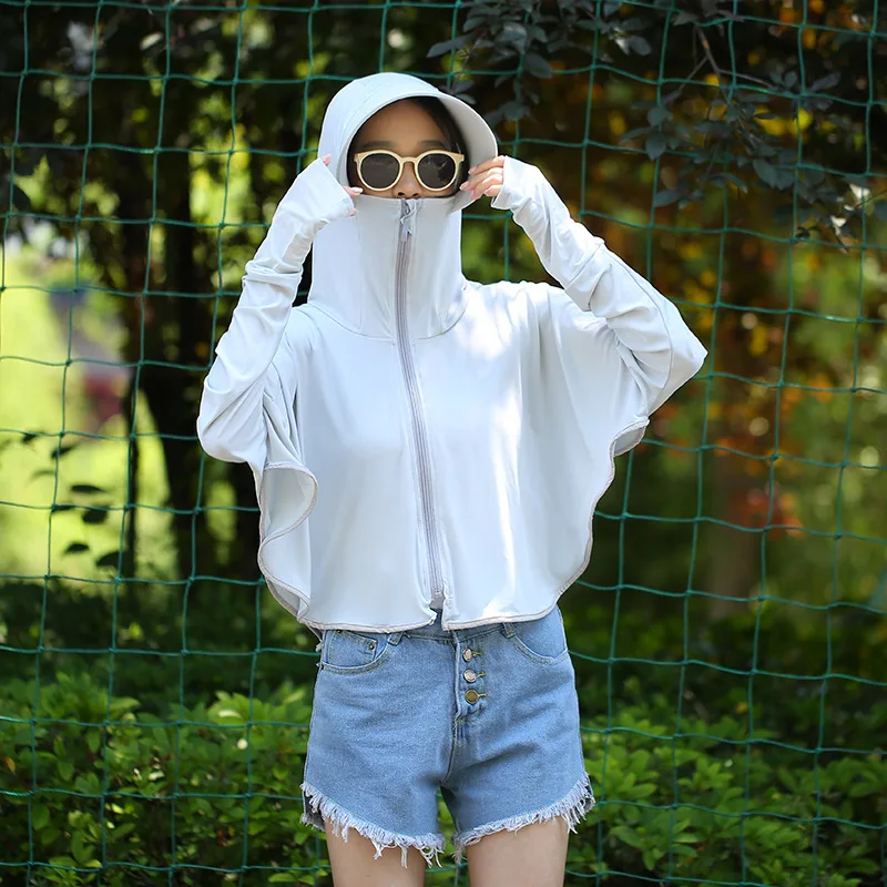 เสื้อคลุมกันแดดป้องกันรังสียูวีสูงพร้อมรูนิ้วหัวแม่มือ ซิปดีไซน์สำหรับฤดูร้อน มีฮู้ด แขนยาว สำหรับกิจกรรมกลางแจ้ง