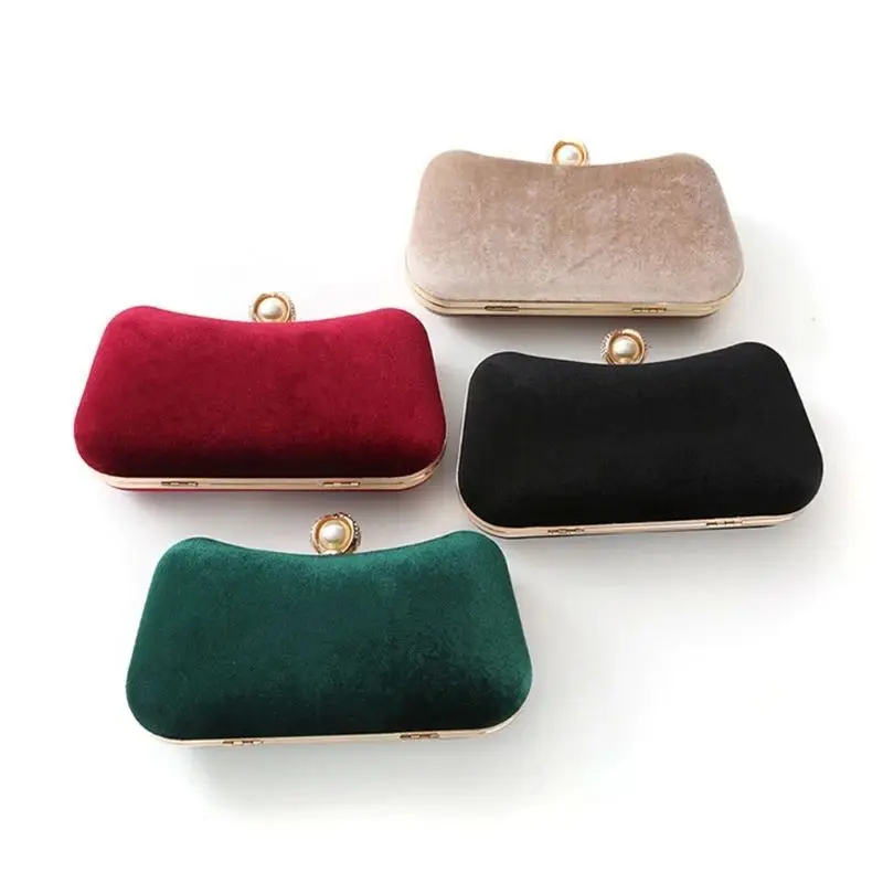 elegante-pochette-da-donna-in-velluto-ideale-per-serate-balli-e-matrimoni-dotata-di-tracolla-regolabile-e-un-accessorio-di-moda