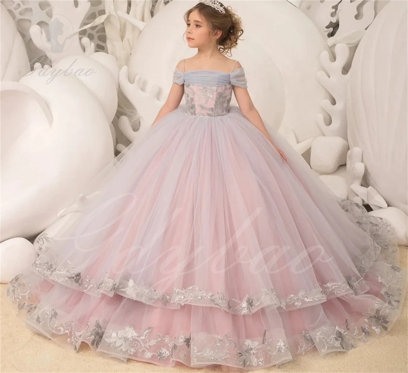 Silver Lace Flower Girl Dresses for Wedding Long Pageant Gown Sleeveless Lace Appliques Holy Communion Dresses for Kids