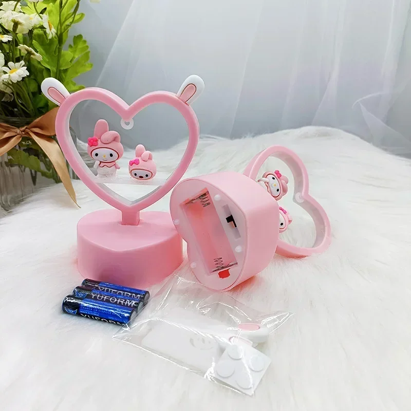 Sanrios ma mélodie veilleuse cannelle Kuromi Hello Kitty en forme de coeur atmosphère lumière chambre Mini lampe décorative