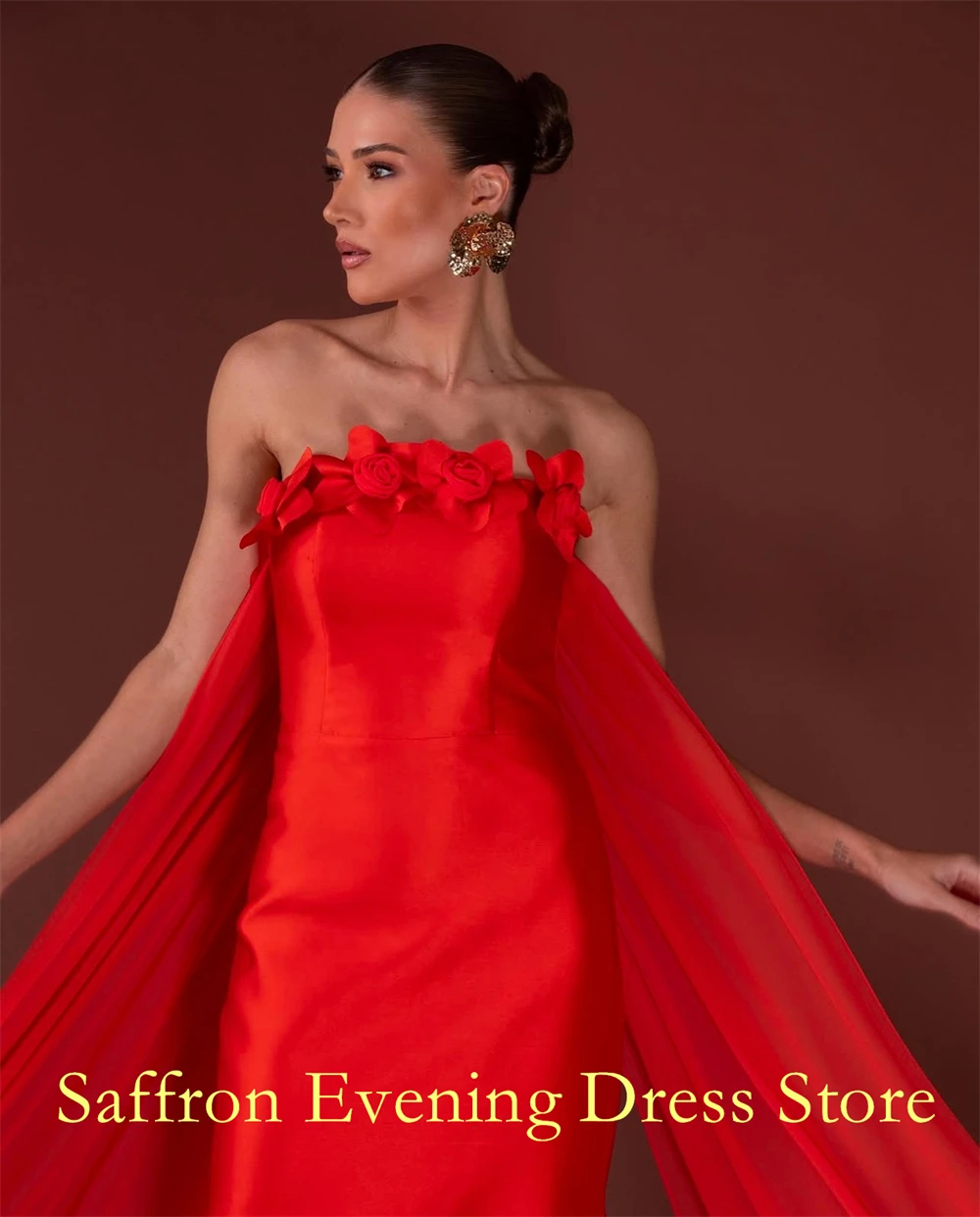 Gaun Malam Tanpa Tali Bunga Anggun Kustom Gaun Selebriti Kereta Panel Halus Gaun Pesta A-Line Satin Klasik