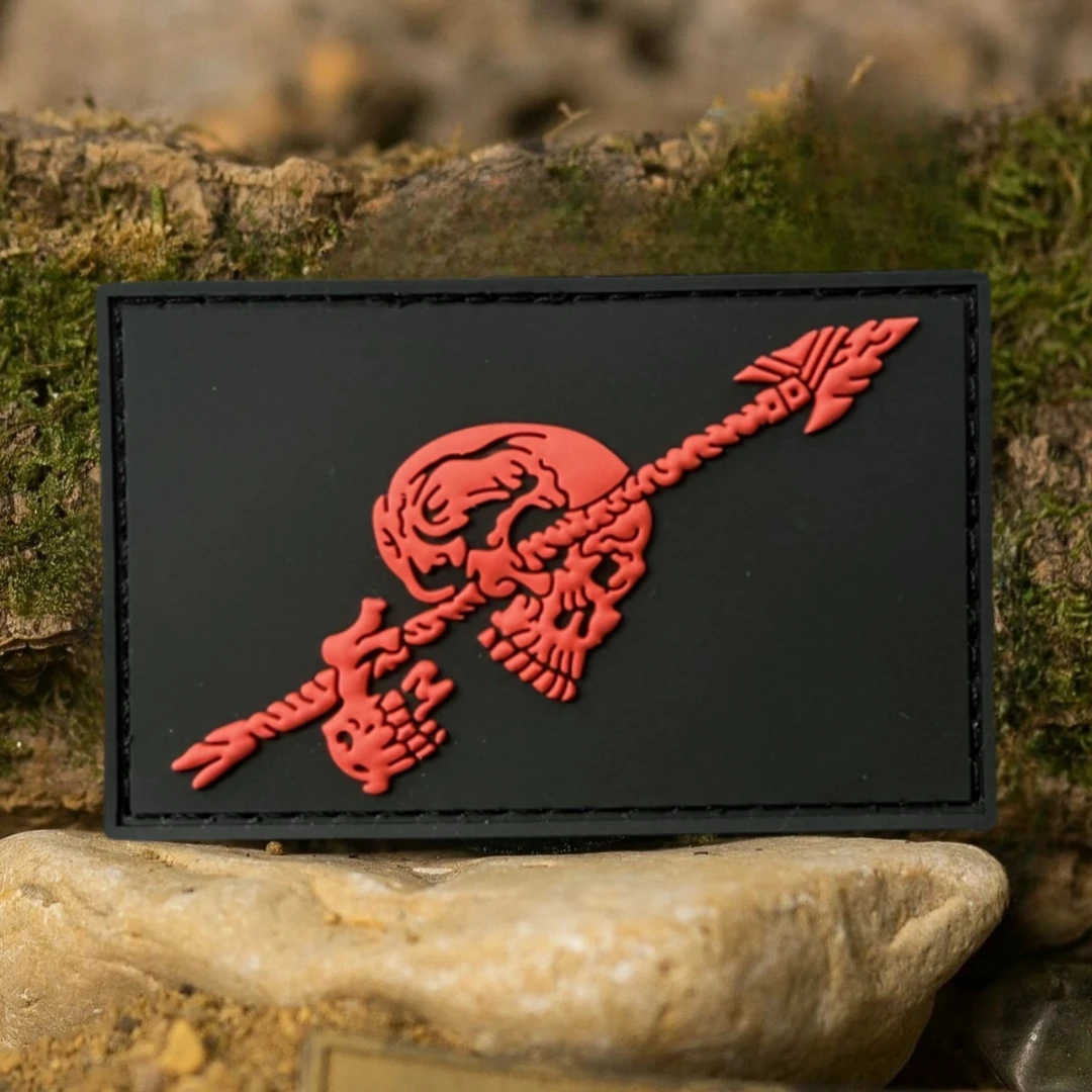 Parche táctico PVC 3D Red Skull Arms – Gancho y bucle militar - imagen 4