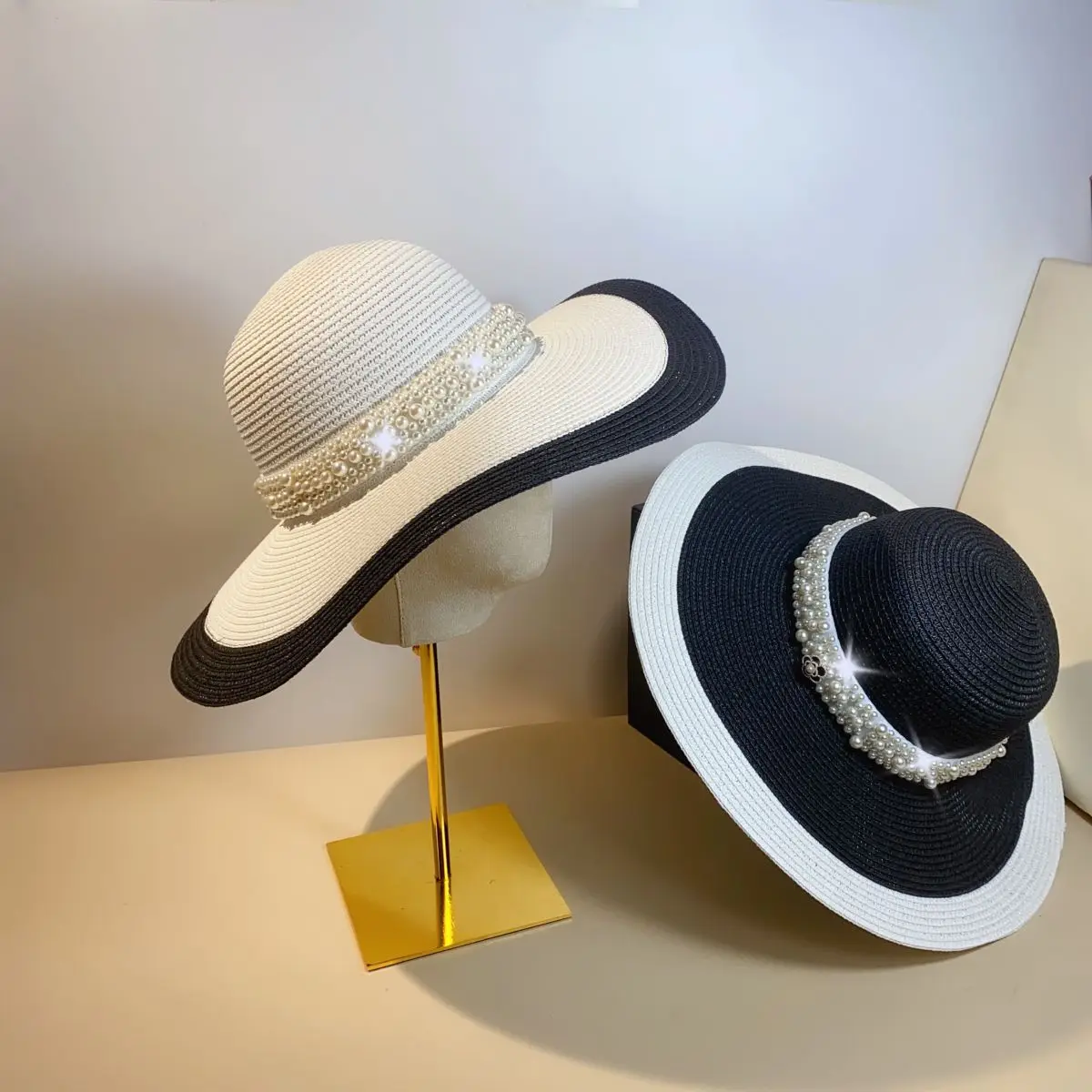 Summer straw hat female small fragrant wind pearl color matching large eaves fine straw beach hat seaside holiday sun protection