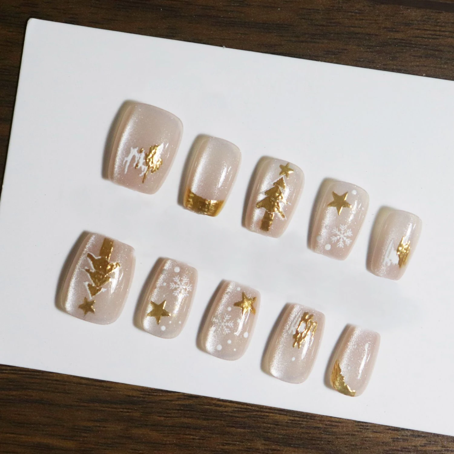 

10pcs Golden Snowflake Christmas Tree Autumn And Winter New Fake Nails Handmade Press On Short Reusable Woman False Nails Tips