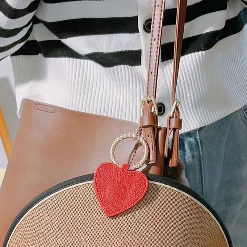 1Pcs Magnetic Hat Clip PU Leather Travel Sun Hat Holder for Handbag Backpack Luggage Hat Keeper Buckle Travel Bag Accessories - Image 2