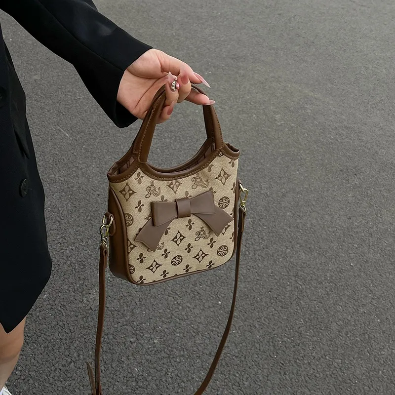 PU Hand-gehalten Bogen Eimer Tasche Trendy Mode Schulter Tasche Einfache Vielseitige frauen Tasche Pendler