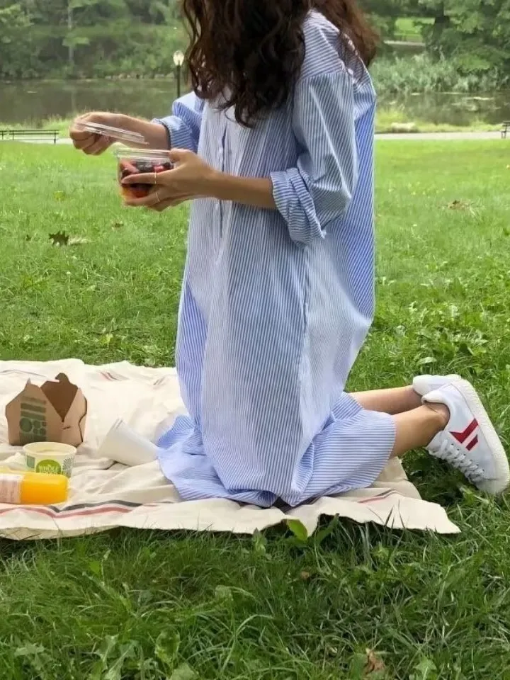Spring Summer 2026 Loose Women's Blue Striped Shirt Dress Korean Design Sensation Fashionable Split Mid-Length Casual Wear