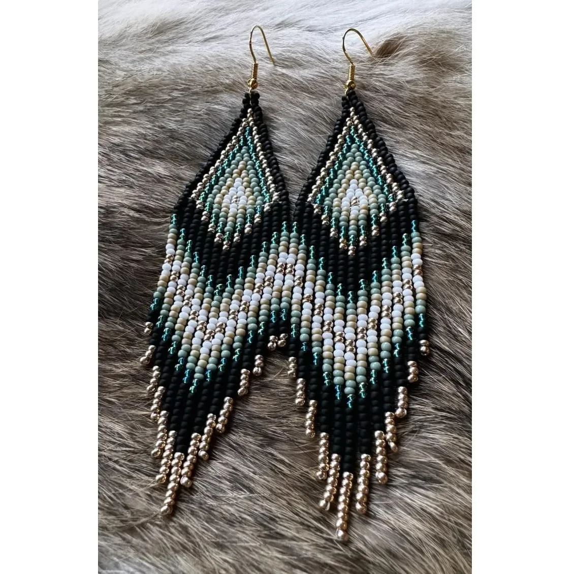 Bohemia Rice Bead Earrings for Women Alloy Tassel Versatile Hand-woven Gradient Color Beaded Geometry Pattern Fashion Jewelry