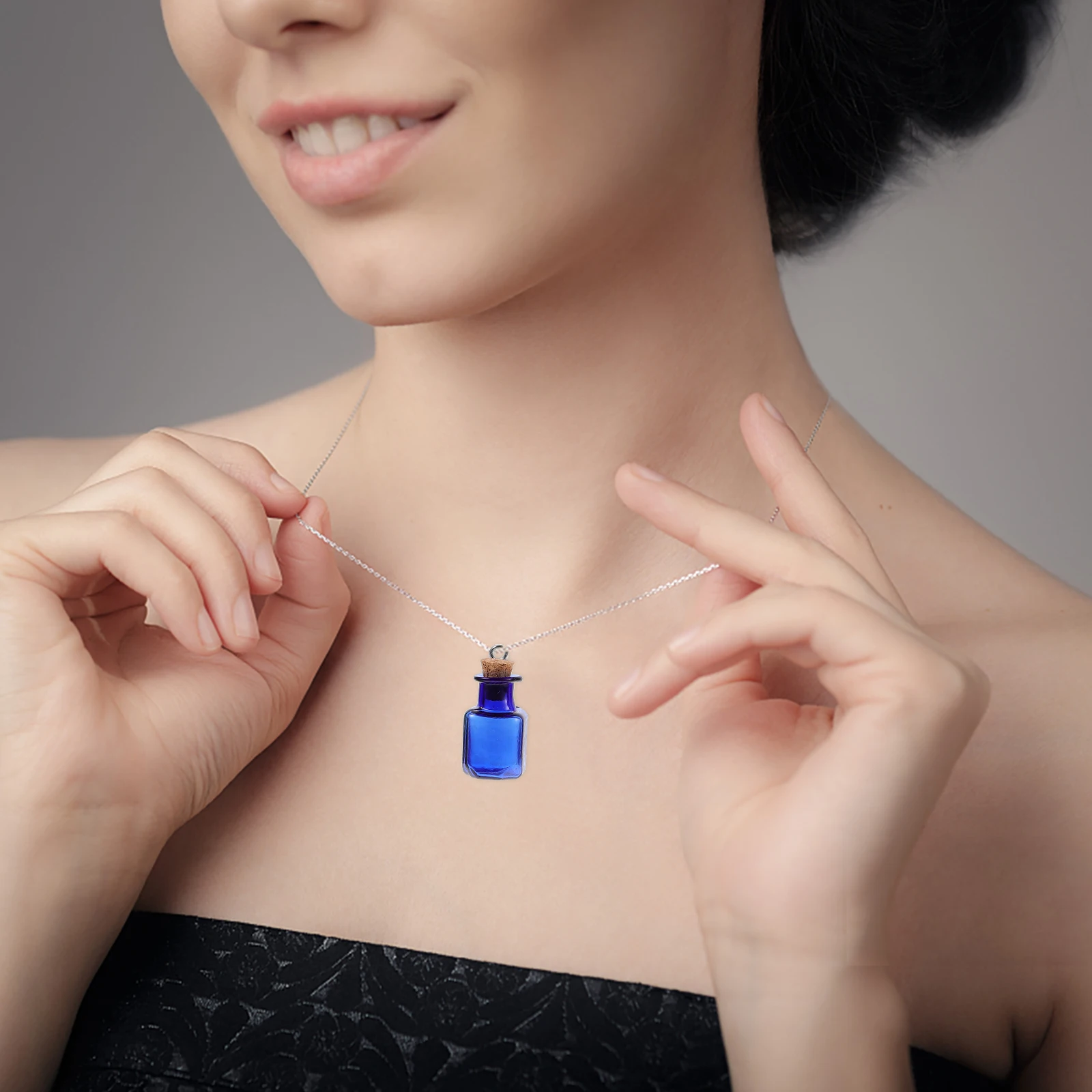 

7Pcs Tiny Glass Jars with Cork Lids Clear Storage Containers for DIY Projects Mini Bottles Square Wish Bottles