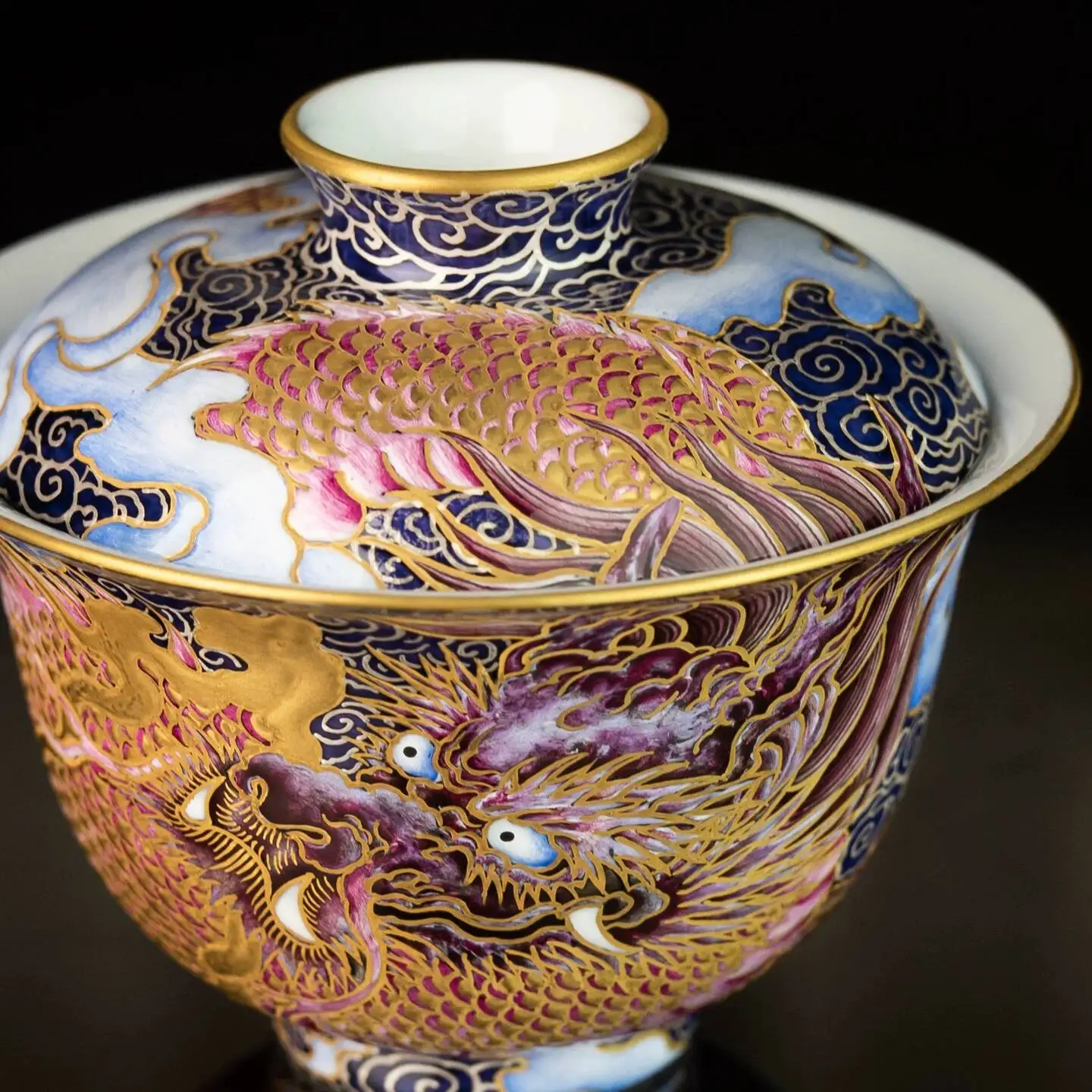 Holy Mountain Jingdezhen Hand-Painted National Style Gold-Painted Tracing Clouds Gold And Silver Purple Dragon Covered Handmade